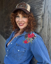 The Canyon Bloom Wrangler